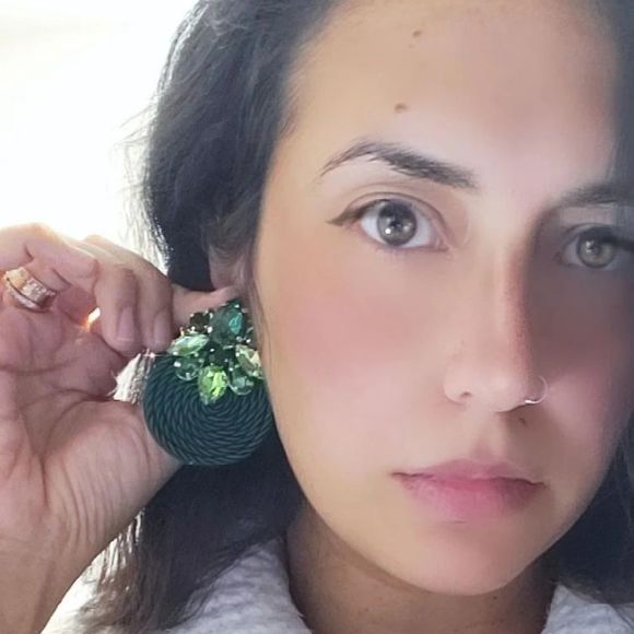 Handmade medium size earrings green pink Crystals - Picture 5 of 6